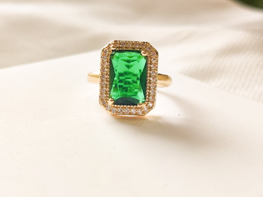 Emerald Luxe Ring