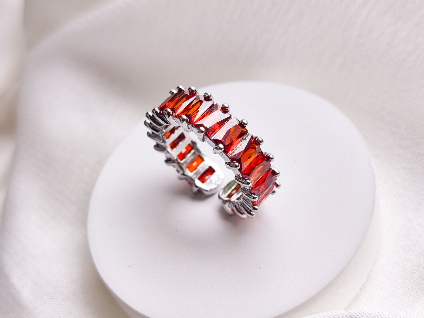 Eternity band ring