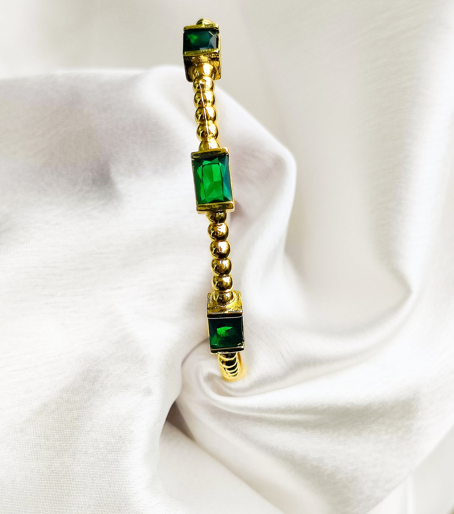 Emerald stone band bracelet