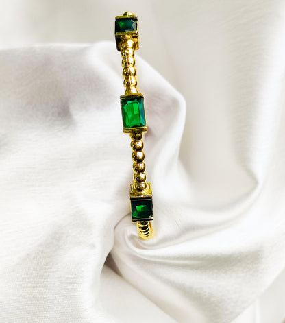 Emerald stone band bracelet