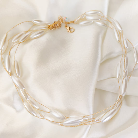 Pearl gold thread choker